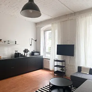 Nook Design-apartments Mit Kueche, Duschbad, Neben U-bahn Station Aber Ruhig Gelegen Apartment Berlin